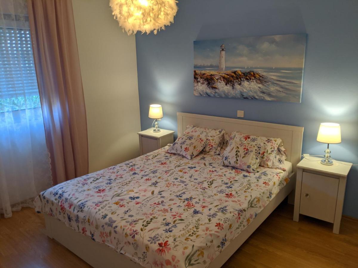 Apartments Mare Банёл Экстерьер фото