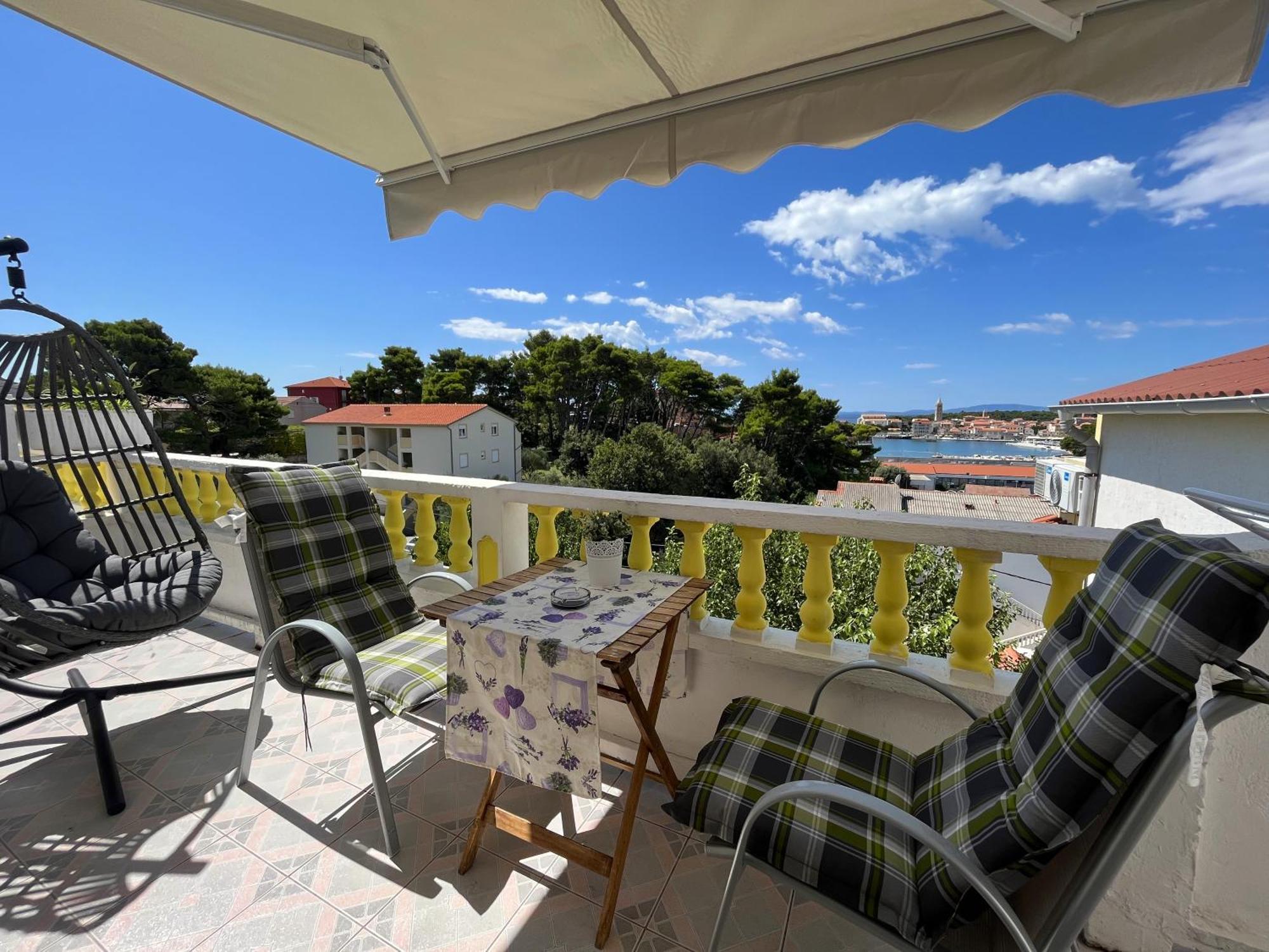 Apartments Mare Банёл Экстерьер фото